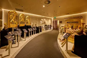 Tomb of the Pharaohs Guided Sunset Tour with Dinner