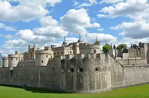 Tower of London & Private Audience with Beefeater guard