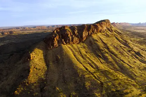 larapinta hiking tours