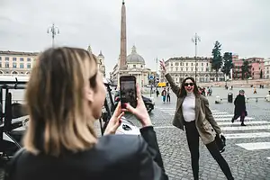 Rome city highlights guided tour by golf cart | Small group